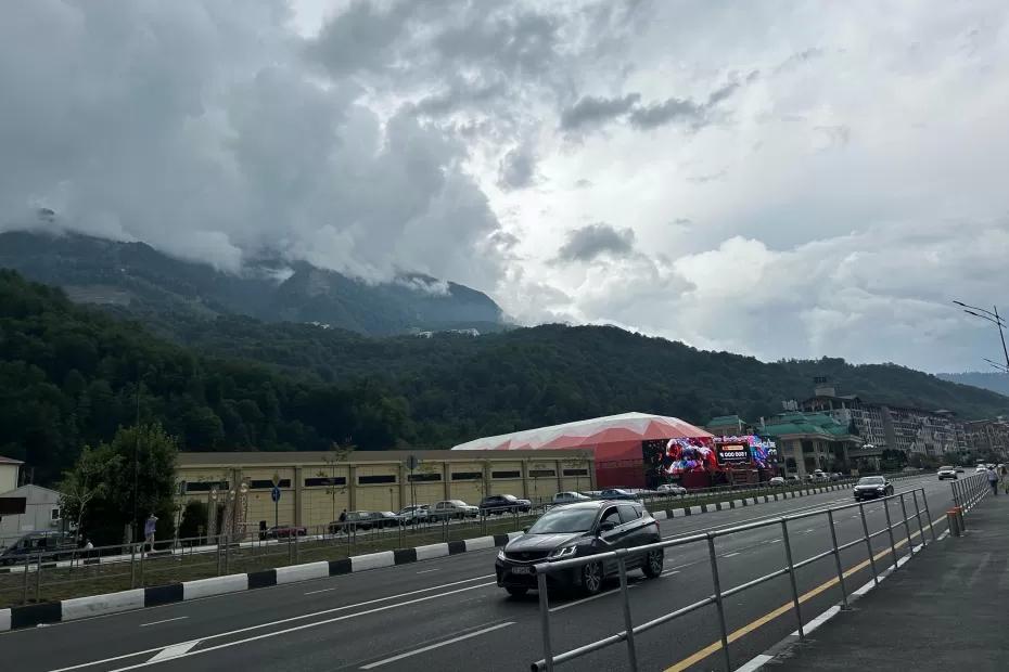 Даже если бесплатно предложат поехать в Абхазию - я туда все равно ни ногой. Самый отвратительный отдых в моей жизни