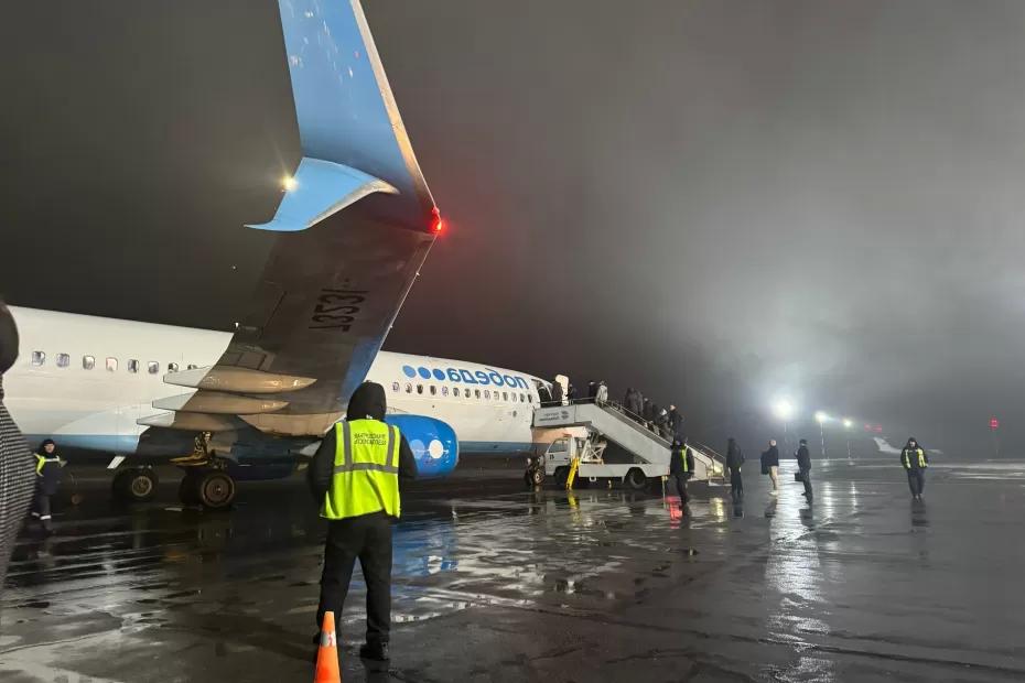 Стюардесса рассказала, почему в самолет нельзя надевать джинсы или кроссовки