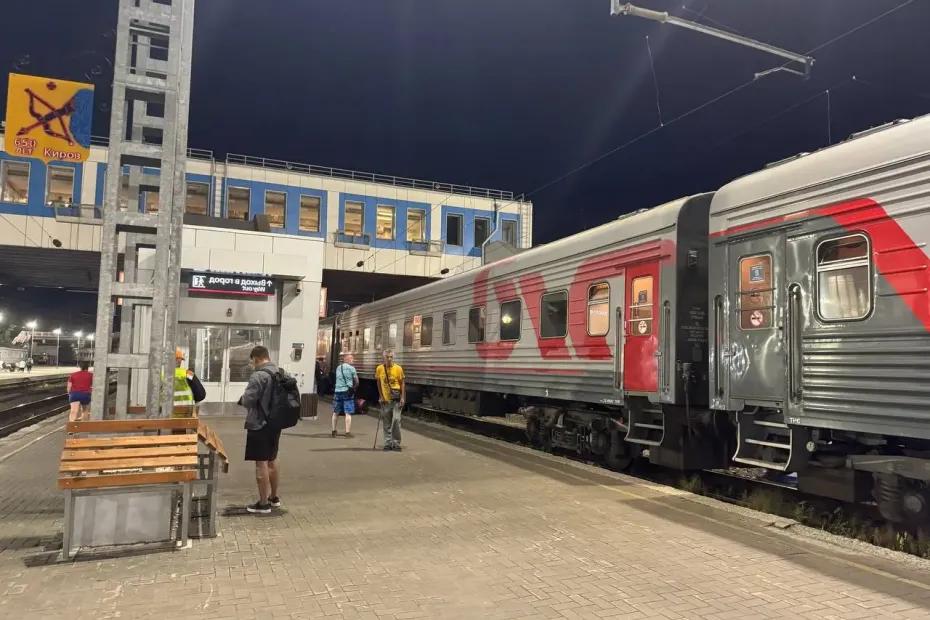 Пассажиры в восторге от нового плацкарта, в котором РЖД убрали самое неудобное: наконец-то!