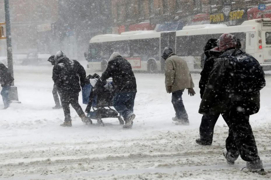 &laquo;Адский декабрь&raquo; из-за магнитных бурь - правда или миф? Учёные дали прогноз на конец 2025 года