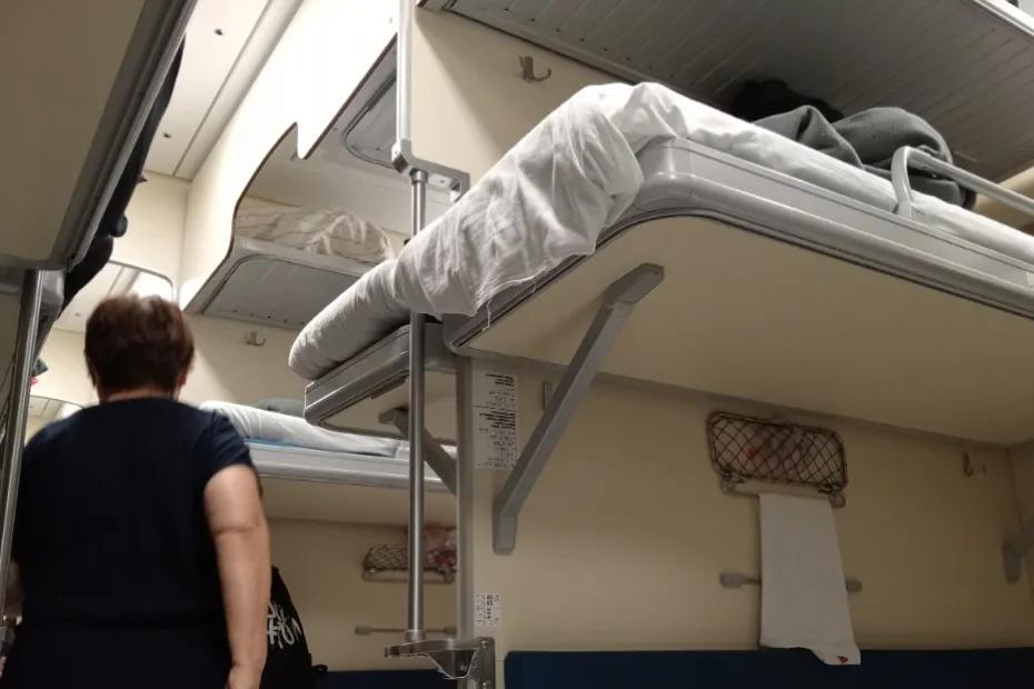 &laquo;Это кошмар!&raquo;: 5 наших привычек в поездах, от которых у иностранцев волосы встают дыбом. Они себе такого не позволяют