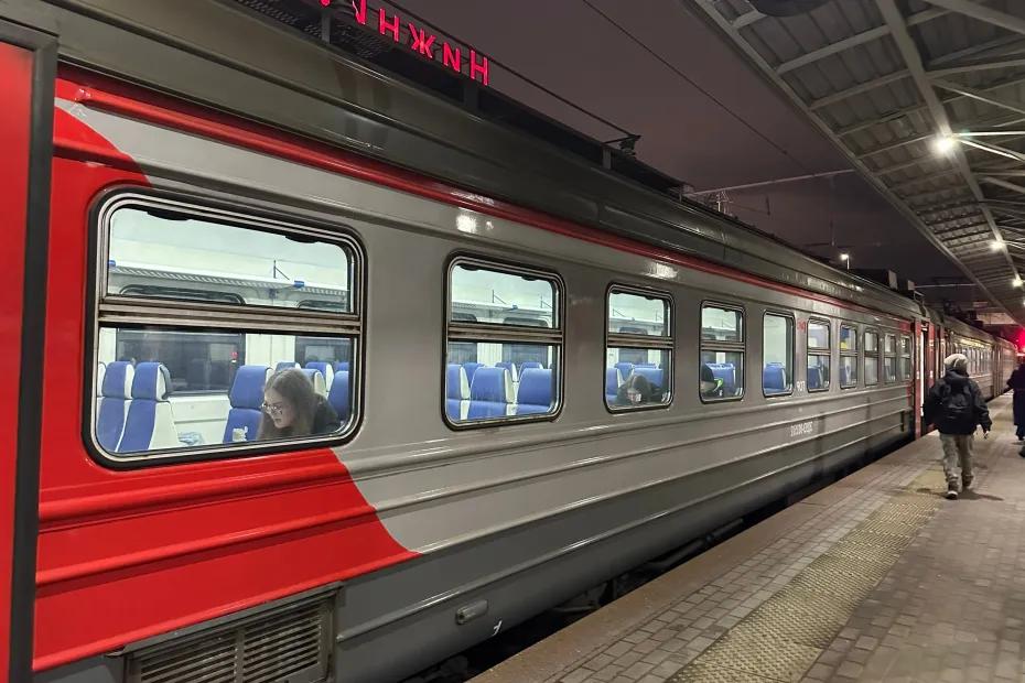 Знаю хитрость, как купить билеты РЖД дешевле: легко снижаю цену чуть ли не в два раза - достаточно чуть-чуть посчитать в калькуляторе