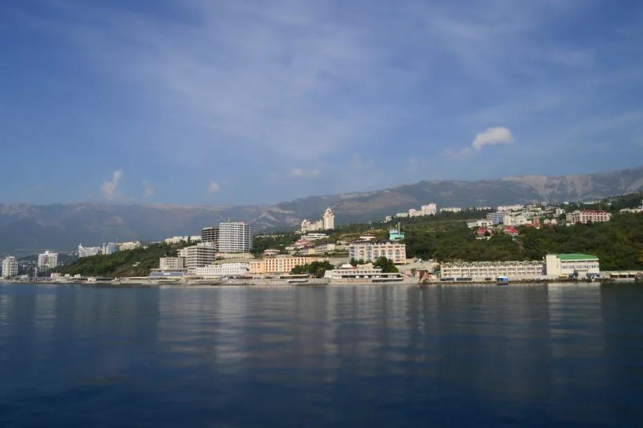 Ни денег, ни моря, ни &laquo;красивой жизни&raquo;: как на самом деле живут обычные люди, переехавшие на ПМЖ в Крым