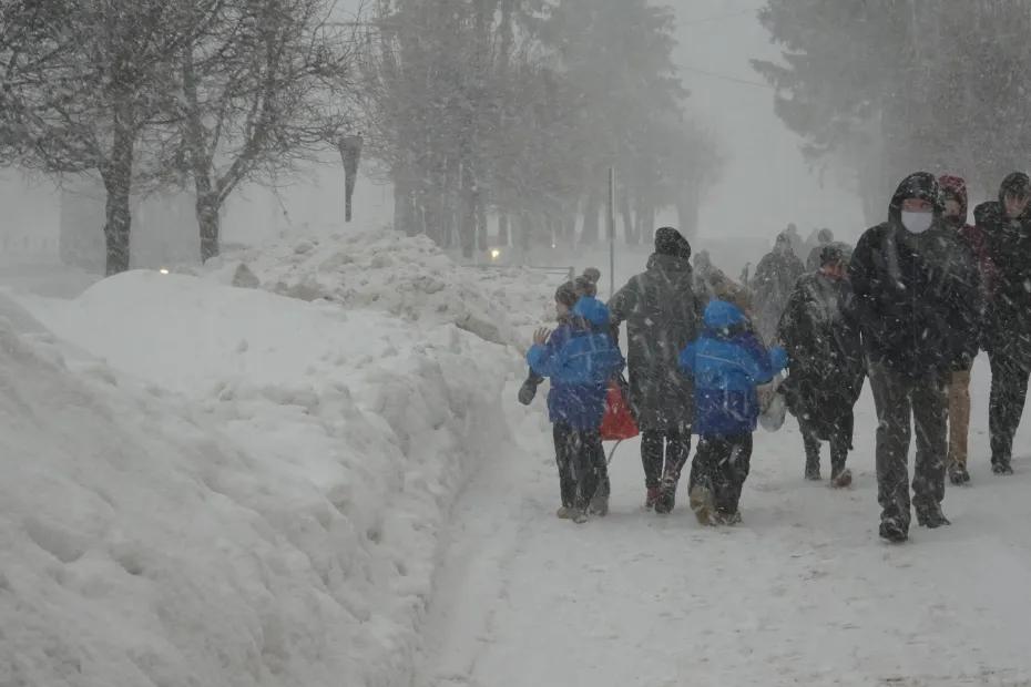 На Россию надвигается нечто: жителей некоторых регионов призвали не покидать свои квартиры 24 и 25 января