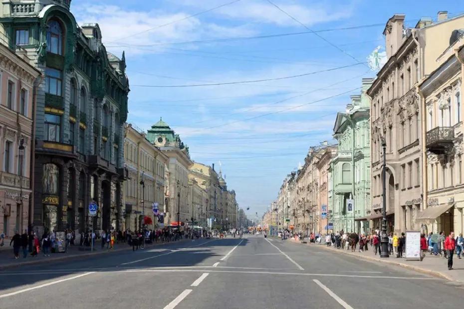 Третья столица России: какой мегаполис точно конкурирует с Москвой и Петербургом по уровню жизни и туризму