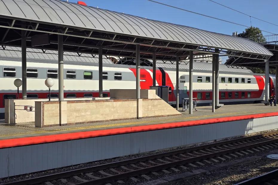 Античеловечные вагоны: итоги 10-летнего тестирования РЖД двухэтажных вагонов - что думают пассажиры