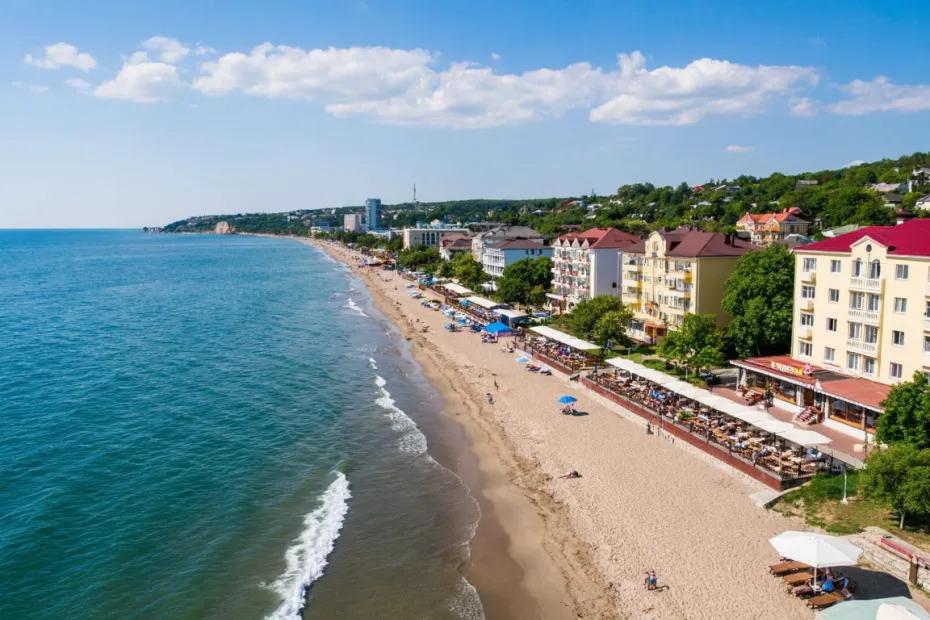 Самый уютный город России для переезда на пенсии: мягкий климат, низкие цены и море совсем близко