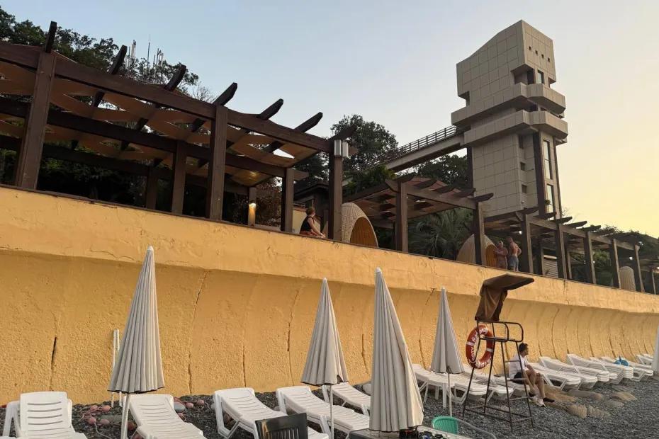 Пляжи без людей и красные цены, как в СССР: россияне открыли для себя новый курорт с чистым морем