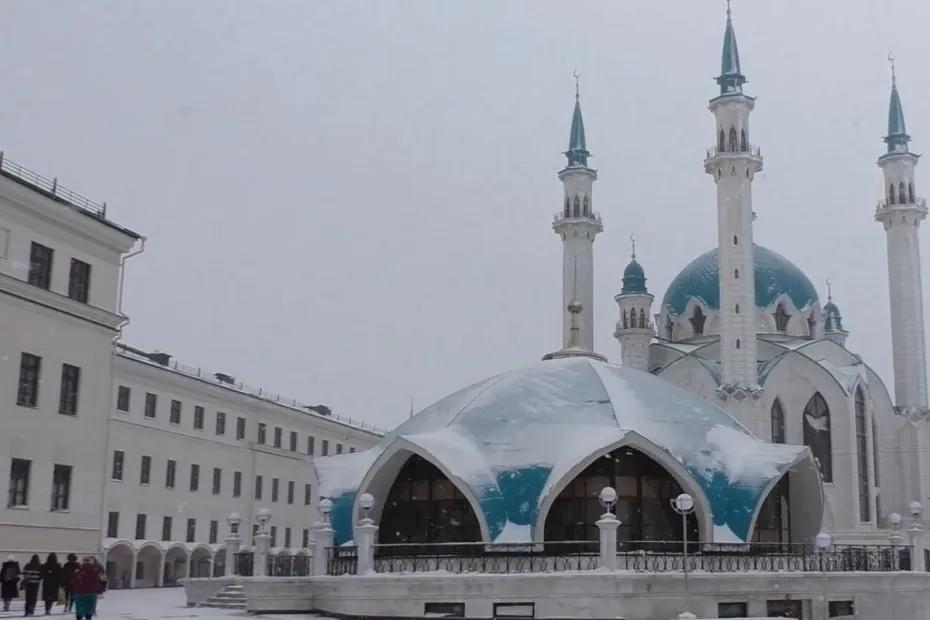 Российский город, покоряющий архитектурой и едой: что обязательно стоит посетить и попробовать в Казани?