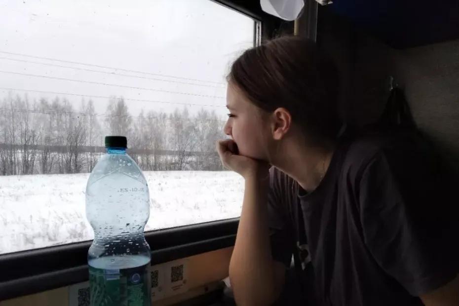 К столику в плацкарте больше не подпустят - в новых вагонах их начнут делать совсем по-иному