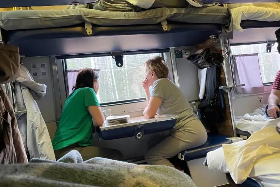Лучше на боковушке, чем в купе: почему бывалые путешественники выбирают плацкарт