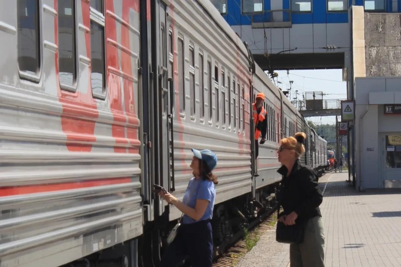 РЖД приостановили продажу билетов на южные поезда: когда откроют и что делать пассажирам