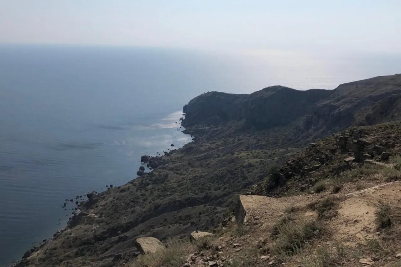 Забытый город в Крыму: море и природа есть, но жителей почти нет - и вот почему