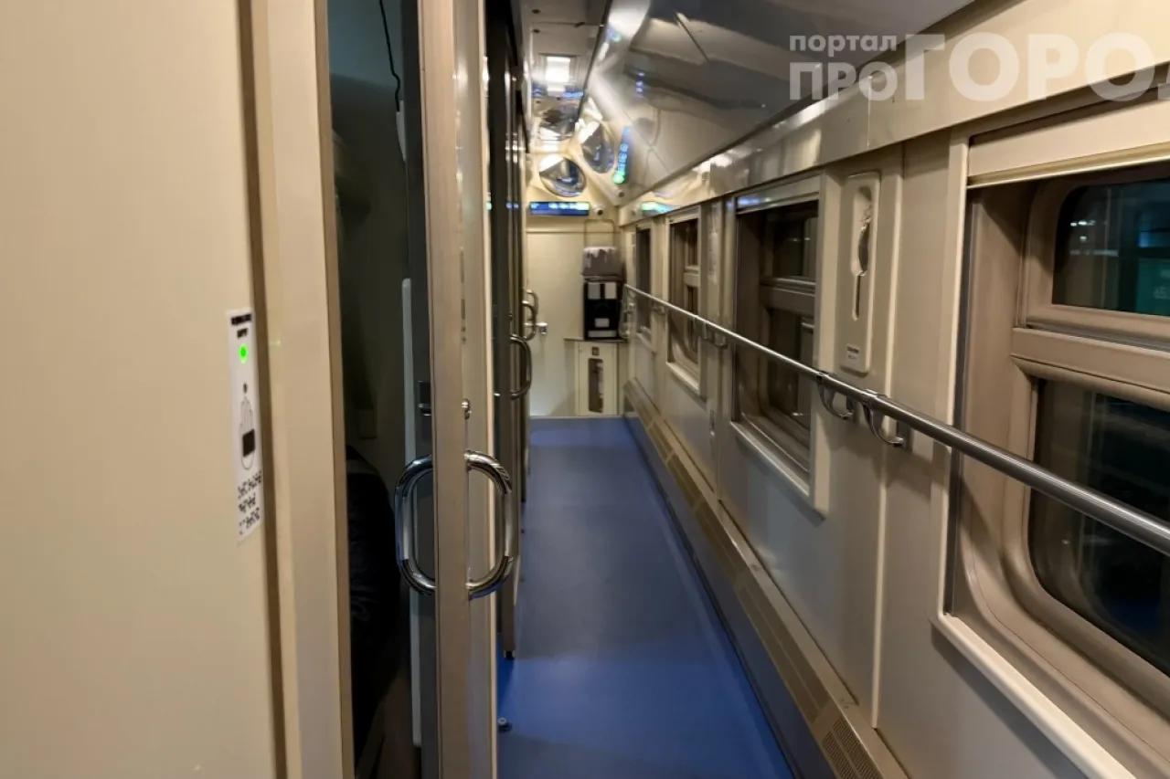 Новые правила в поездах РЖД: теперь нельзя даже присесть на чужую полку - вот что положено пассажирам