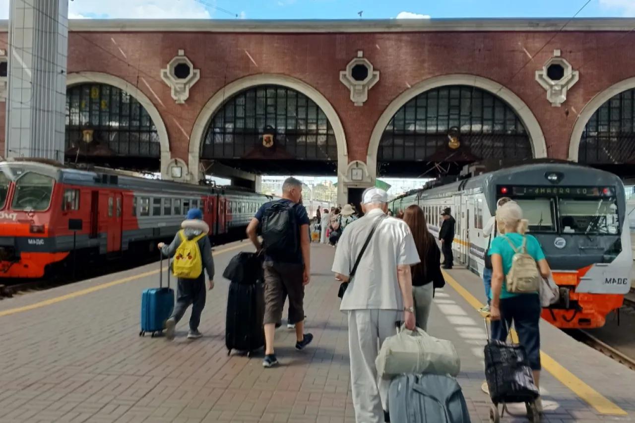 Теперь при покупке билета РЖД пассажирам полагается полезный бонус: лишь единицы знают, что можно получить бесплатно в поезде и на вокзале