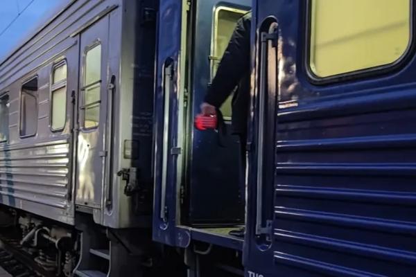 Такие вагоны не видела 30 лет: Съездила зимой из Крыма в Петербург на поезде - вот чему научили шумные соседи