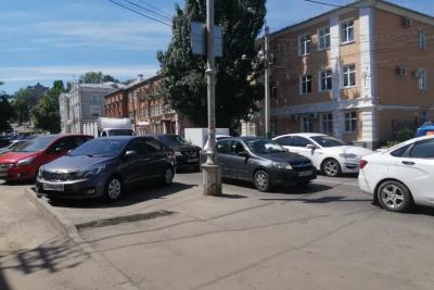 Вот как нужно нажимать на педали на «механике» - не знали даже бывалые