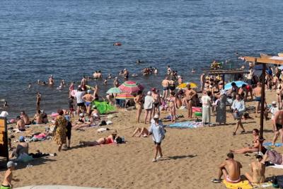 Куда поехать на море осенью 2025 года? Лучшие направления для пляжного отдыха в России и за границей