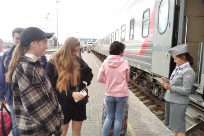 Грязный секрет РЖД: как проводники моются в поездах без душа