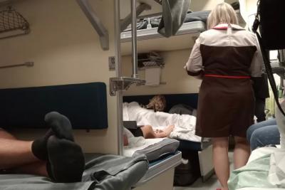 Самые грязные уголки поезда: какие места лучше обходить стороной