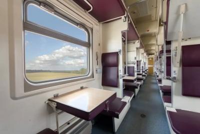 &laquo;Дуло в голову&raquo;: пассажирам было невыносимо жарко в плацкарте, но мужчина закрыл форточку