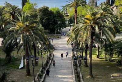 &laquo;Злые люди, змеи, грязь и противная еда&raquo;: туристы делятся своим разочарованием от визита в Абхазию