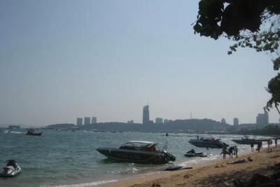 Море классное, а всё остальное оставляет желать лучшего: как я слетал в Тунис