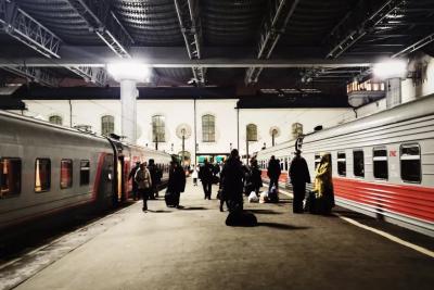 В первый и последний вагон - ни ногой! Почему не стоит брать эти места в поезде