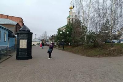 Ноябрь продолжит удивлять теплом жителей Центральной России - прогноз на выходные: зима откладывается