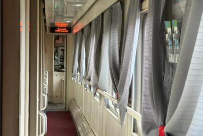 «На остановке поезда заходит женщина с годовалым ребенком и требует, чтобы я ушла со своей полки»: вот как нужно реагировать на такие слова