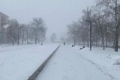 Зима придет резко - и без стука, предупреждают синоптики: но она будет не такой, какой мы привыкли ее видеть - аномальный прогноз