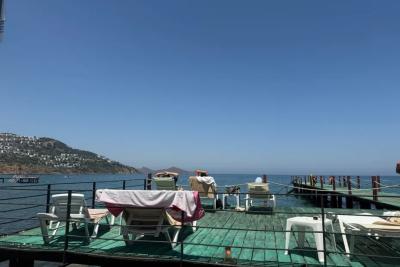 «Очень хотелось кушать, но ничего приличного не было»: честный отзыв туриста о популярном курорте, куда россияне едут на Новый год