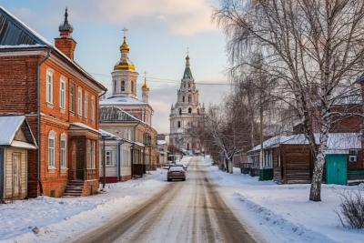 Отрезан от цивилизации полностью - доехать в этот российский город может не каждый. Как здесь живут?