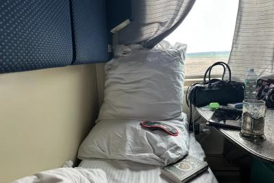 Это место в плацкарте самое удобное и дешевое: еду как королева, пока остальные мучаются