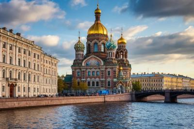 10 лет живу в Петербурге - и вот 6 особенностей, к которым невозможно привыкнуть. Дождь и влажность лишь вершина айсберга