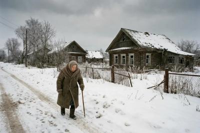 Туда не ведут дороги и не ловит связь: как живет последний житель-отшельник забытой деревни в Тверской области