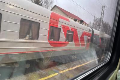 &laquo;Совсем совести нет, разлегся внизу&raquo;, - услышал я, когда наконец занял своё законное место в поезде