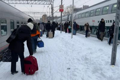 Тесно ли ехать на втором этаже поезда? Прокатилась и честно рассказываю о минусах