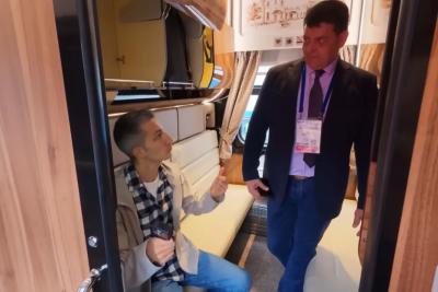 Не вагон, а яхта: РЖД придумали новый вагон с двухместными купе и двухметровыми полками