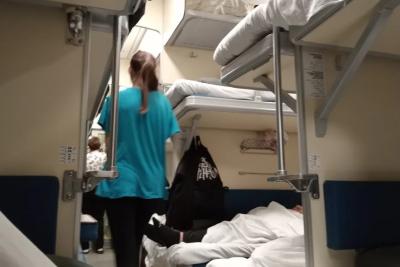 Почему проводница после 10 лет на железной дороге решила уволиться - откровения в письме: &laquo;Страшнее всего - мамочки из плацкарта&raquo;