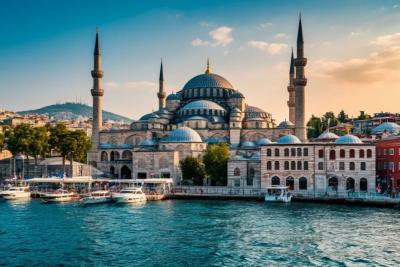 Отельеры в панике, туристы в выигрыше: цены на отдых в Турции рухнули