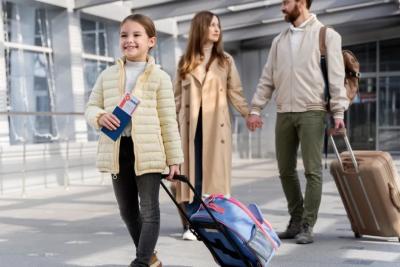 Куда поехать с детьми на весенние каникулы-2026: топ направлений по России для всех возрастов