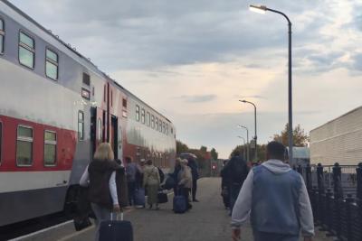 Проводница раскрыла правду о самых сложных пассажирах: они превращают поезд в ад