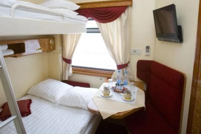 Проехался в вагоне-люкс на поезде РЖД: как выглядят и что входит в стоимость - честный отзыв