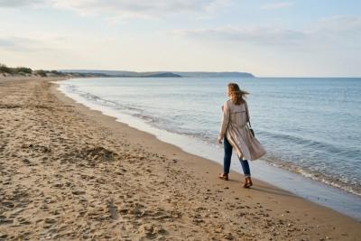 60 лет мечтала о жизни на юге, а когда переехала - оказалось даром не нужно: скрытая проблема, которую все отметают