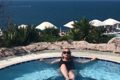 Россиянка рискнула поехать в тур по Европе: такого отношения к себе туристка точно не ожидала