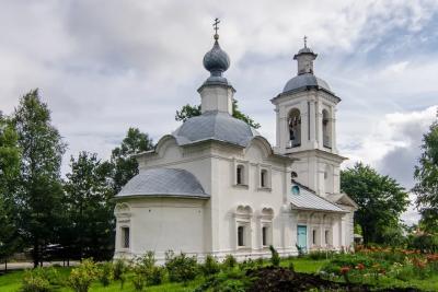 Город, основанный в 1240 году: озерные панорамы и тихая старина - что посмотреть