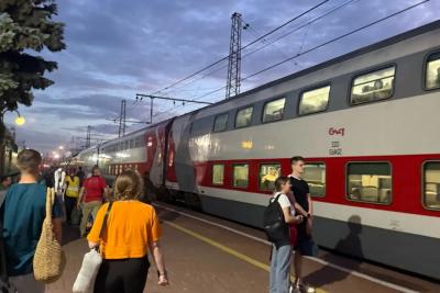 Будут в 2 раза дешевле: РЖД ввело 50% скидки на билет, но только для 2 категорий пассажиров - кто же в списках