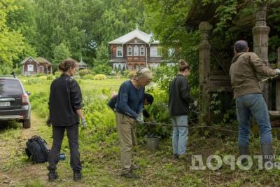 Купил заброшенный терем в глуши 15 лет назад: показываю во что превратилась руина после долгой работы