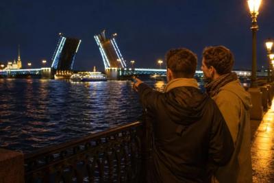 Выдашь себя за туриста в первую минуту: как правильно называть развод мостов и не злить петербуржцев